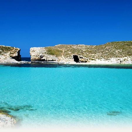 Splendid Seaside Retreat On Spinola Bay Lejlighed Saint Julian's Eksteriør billede