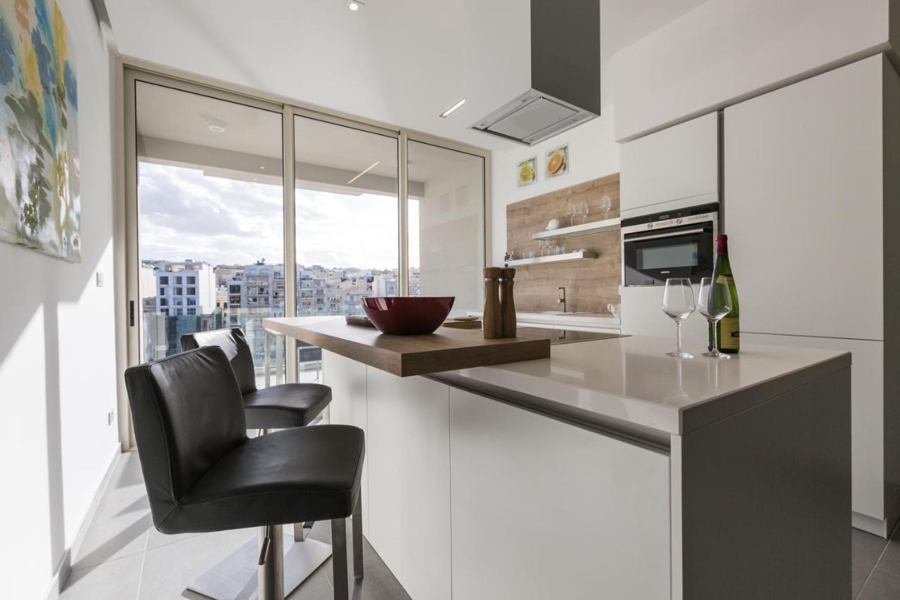 Splendid Seaside Retreat On Spinola Bay Lejlighed Saint Julian's Eksteriør billede